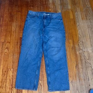 Wide leg blue jeans